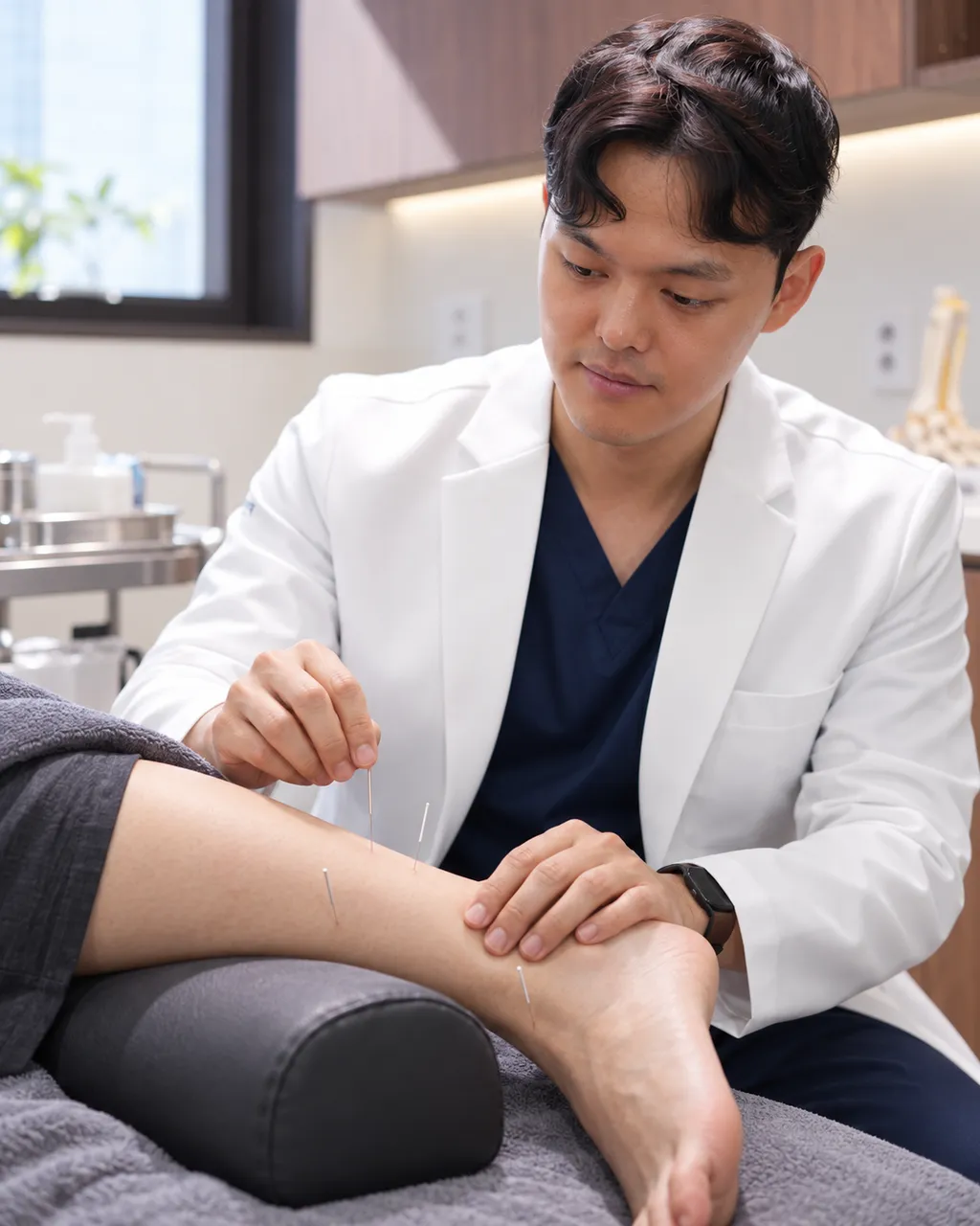 춘천 족저근막염 파크경희한의원, 아침 첫발 통증의 한약과 재활 방향_05_치료.png