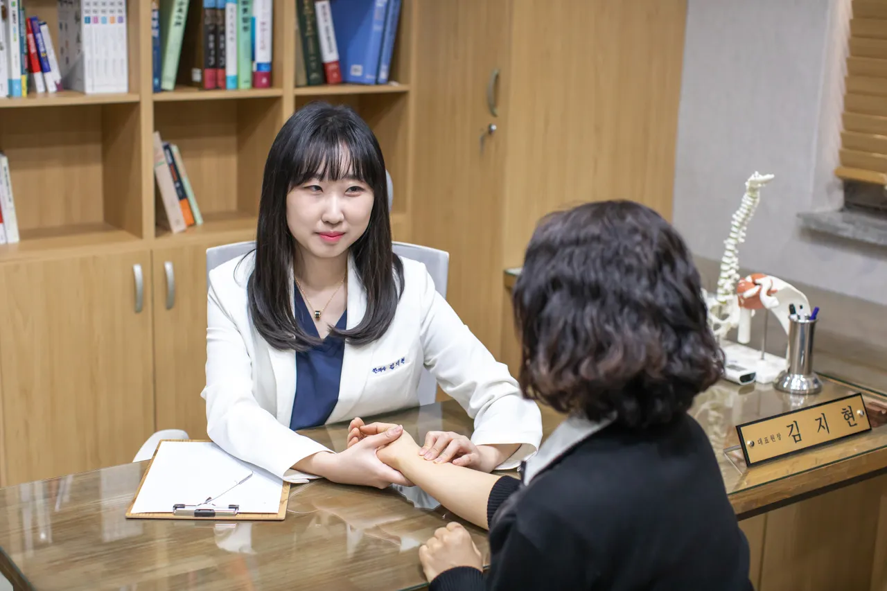 250330_마디마디튼튼한의원-1639.jpg